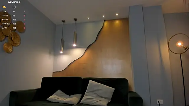 Snapshot of EllaClark chatting on 01-10-25, 01:53 EllaClark online show from 01-10-25, 01:53