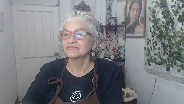 FunnyGrandma online show from 10-28-25, 03:10