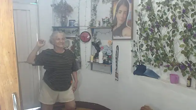 FunnyGrandma online show from 07-13-26, 08:55