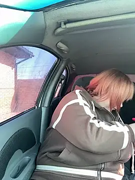 Model9798 online show from 03-21-25, 07:55