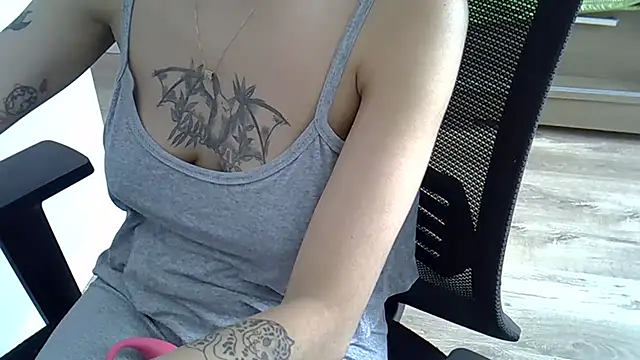 blackmodel online show from 12-18-24, 01:23