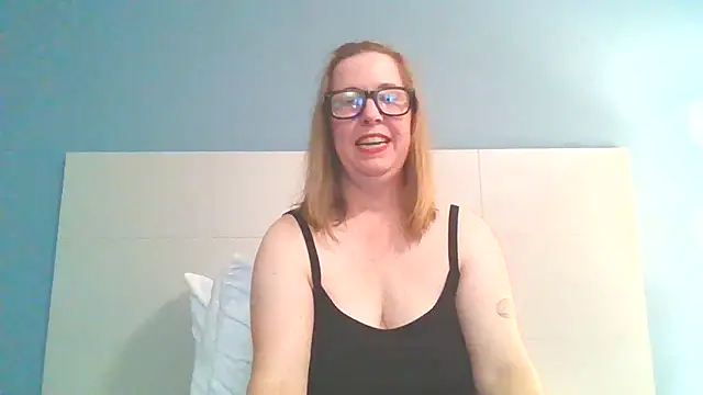 Snapshot of SweetandNaughty1 chatting on 12-03-24, 10:29 SweetandNaughty1 online show from 12-03-24, 10:29