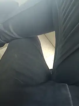 coolrocky346 online show from 02-13-25, 08:38