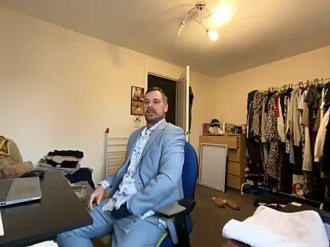 Kramer023 online show from 02-07-25, 11:56