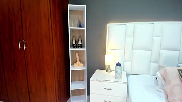 yeral2017 online show from 12-24-24, 02:12