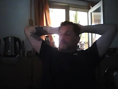 Snapshot of Reload_033 chatting on 04-20-26, 06:31 Reload 033 online show from 04-20-26, 06:31