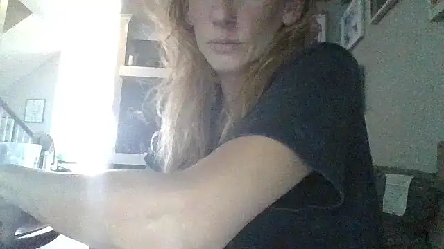 Snapshot of Rhodesxox chatting on 10-09-25, 08:07 Rhodesxox online show from 10-09-25, 08:07