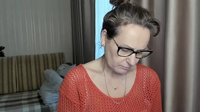 lauraoven online show from 02-02-25, 12:46