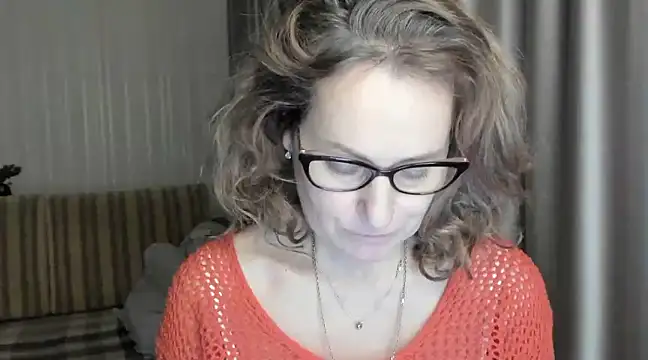 lauraoven online show from 02-04-25, 05:45