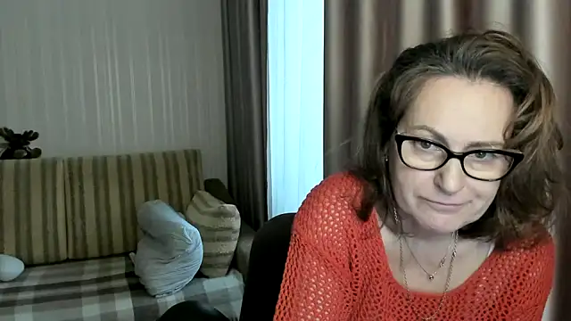 lauraoven online show from 02-08-25, 12:28