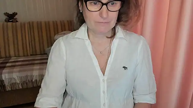 lauraoven online show from 03-07-25, 12:23