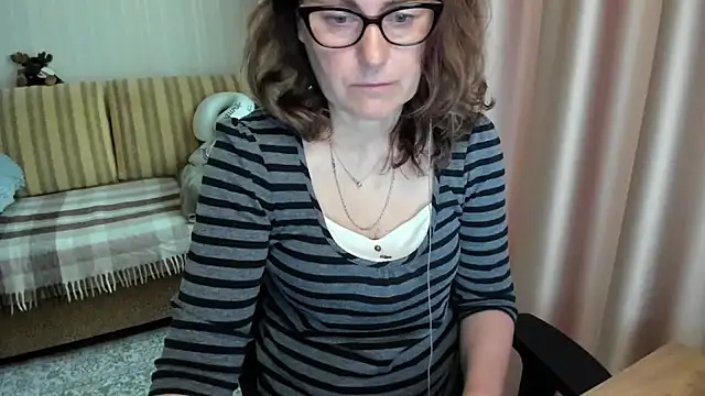 lauraoven online show from 05-29-26, 07:17