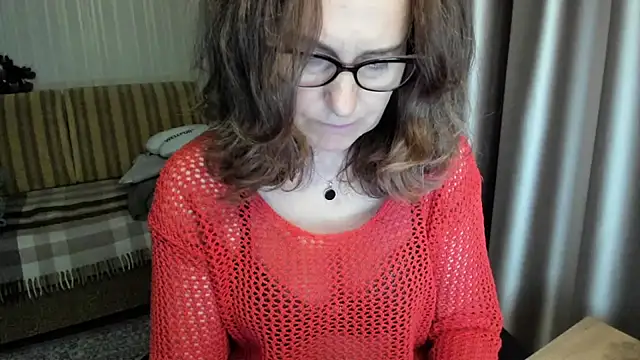 lauraoven online show from 05-31-26, 07:04