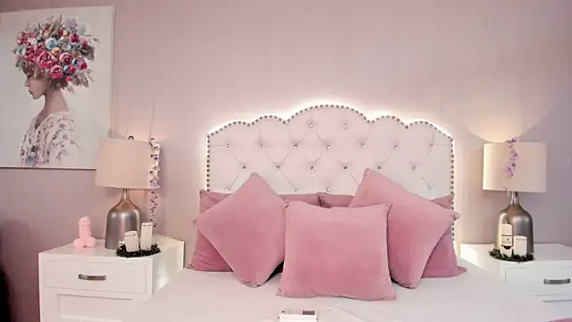 Snapshot of Sofiia_W26 chatting on 01-27-25, 09:33 Sofiia W26 online show from 01-27-25, 09:33