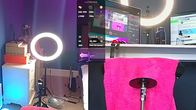 Kinky JXD online show from 10-26-25, 04:13