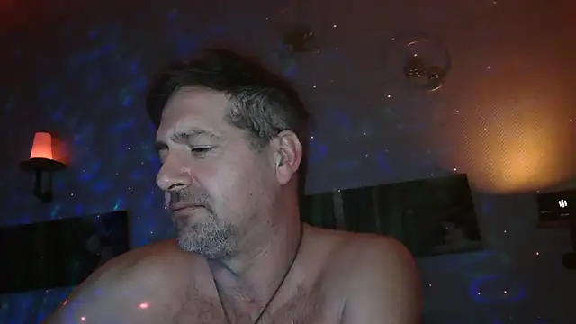 Snapshot of matrikes1 chatting on 12-15-24, 12:51 matrikes1 online show from 12-15-24, 12:51