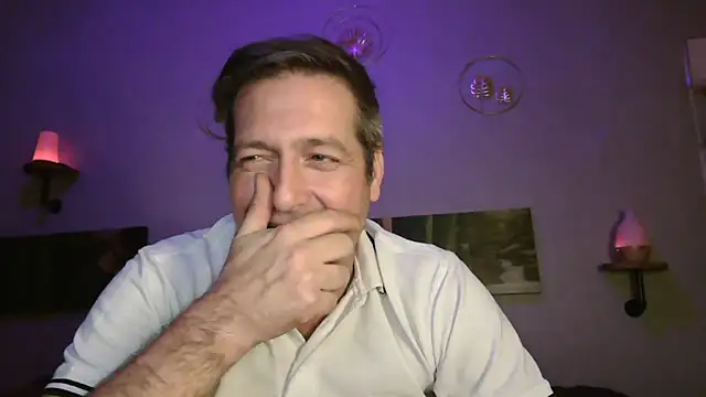 Snapshot of matrikes1 chatting on 01-17-25, 07:05 matrikes1 online show from 01-17-25, 07:05