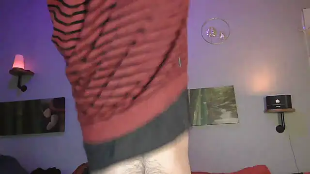 Snapshot of matrikes1 chatting on 02-19-25, 05:06 matrikes1 online show from 02-19-25, 05:06