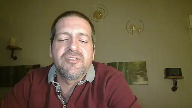 Snapshot of matrikes1 chatting on 02-25-25, 07:14 matrikes1 online show from 02-25-25, 07:14