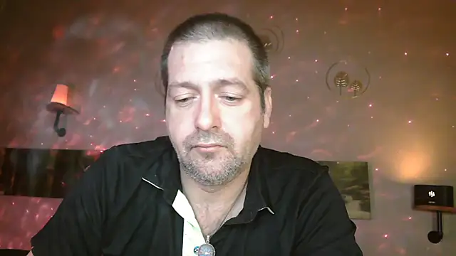 Snapshot of matrikes1 chatting on 03-01-25, 07:04 matrikes1 online show from 03-01-25, 07:04