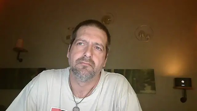 Snapshot of matrikes1 chatting on 03-05-25, 06:23 matrikes1 online show from 03-05-25, 06:23