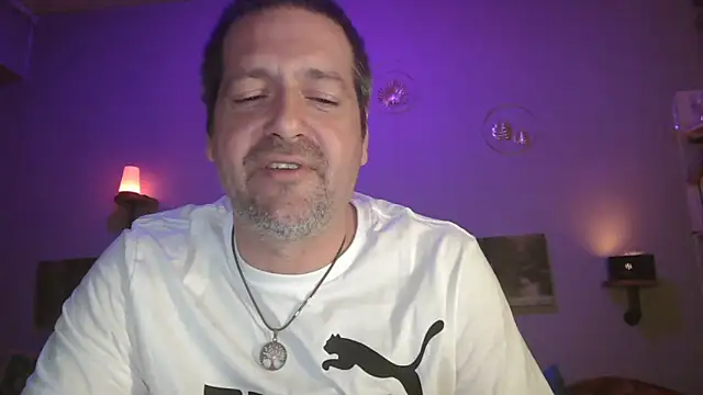 Snapshot of matrikes1 chatting on 03-18-25, 10:15 matrikes1 online show from 03-18-25, 10:15