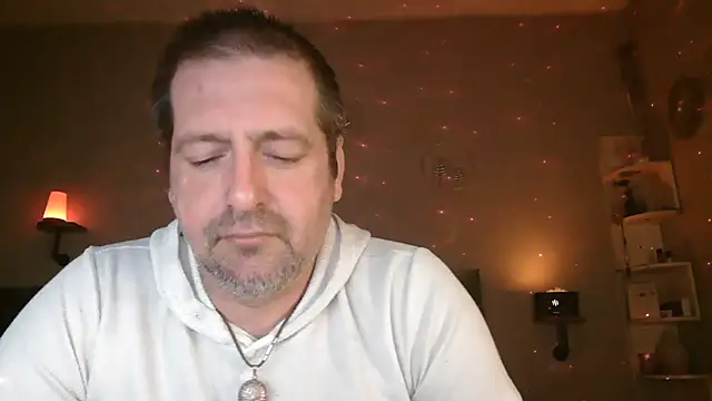 Snapshot of matrikes1 chatting on 03-21-25, 07:57 matrikes1 online show from 03-21-25, 07:57