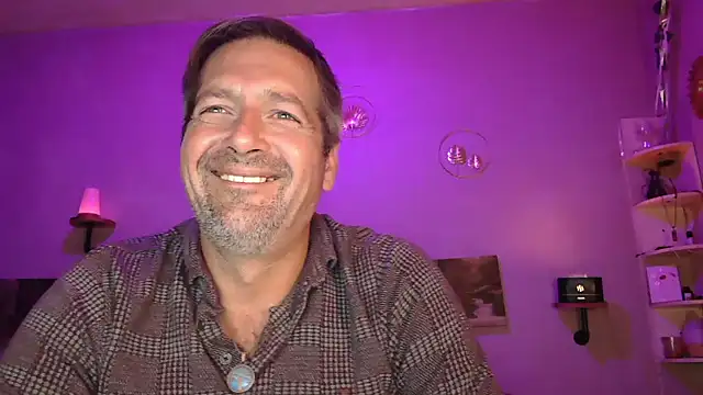 Snapshot of matrikes1 chatting on 09-12-25, 05:46 matrikes1 online show from 09-12-25, 05:46