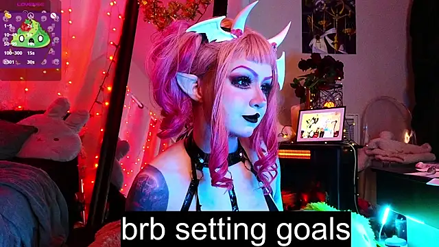 Snapshot of Ivey_and_James chatting on 01-11-25, 10:29 Ivey and James online show from 01-11-25, 10:29