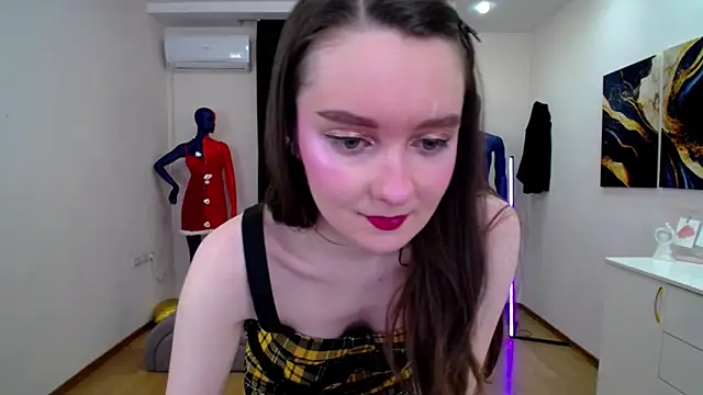 CloudGrace online show from 03-04-25, 03:22