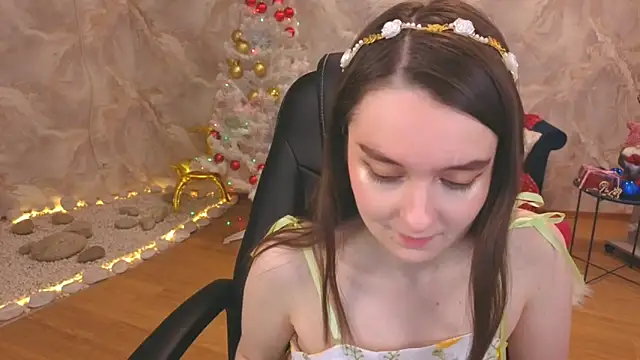 CloudGrace online show from 12-21-25, 03:13