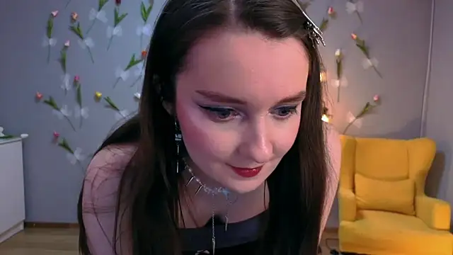 Snapshot of CloudGrace chatting on 06-04-26, 03:34 CloudGrace online show from 06-04-26, 03:34