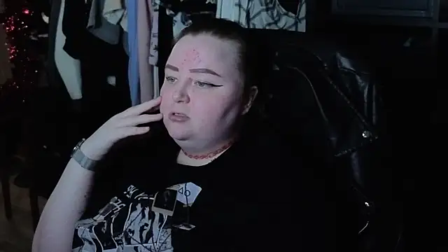 Snapshot of EMMA__CONNOR chatting on 11-27-25, 07:49 EMMA CONNOR online show from 11-27-25, 07:49