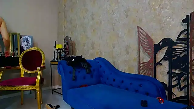 Snapshot of GoddessCeline chatting on 12-11-24, 01:26 GoddessCeline online show from 12-11-24, 01:26