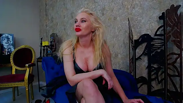 Snapshot of GoddessCeline chatting on 12-23-24, 12:35 GoddessCeline online show from 12-23-24, 12:35