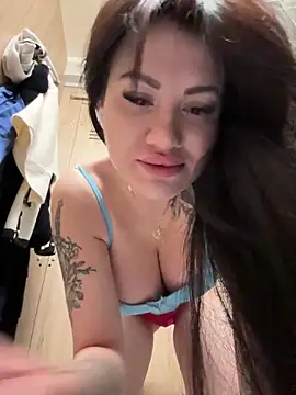 Wet  Bunny online show from 02-18-25, 09:43