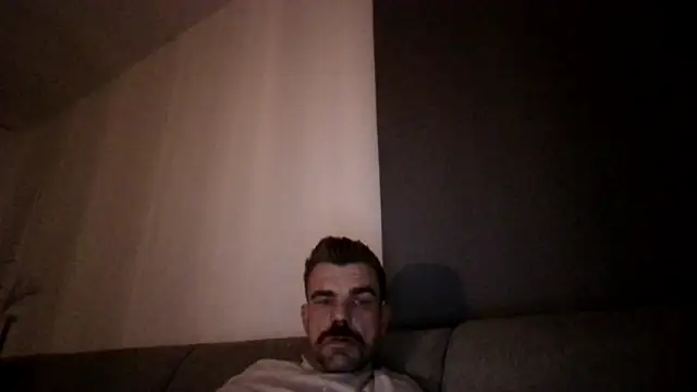 Snapshot of mrbigballs chatting on 11-06-25, 12:55 mrbigballs online show from 11-06-25, 12:55