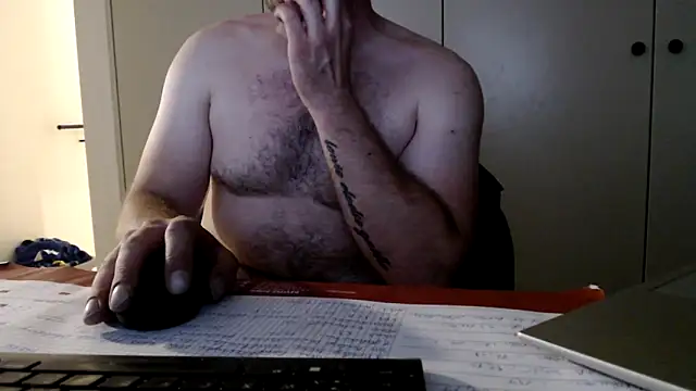 Snapshot of mrbigballs chatting on 06-01-26, 10:22 mrbigballs online show from 06-01-26, 10:22