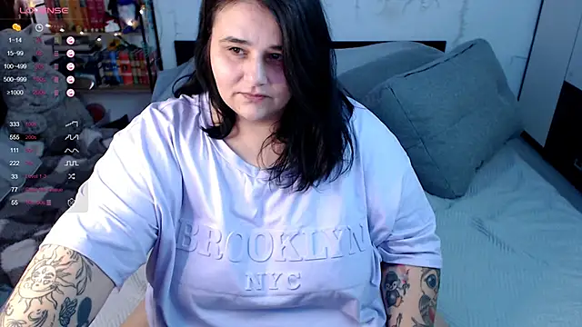 Snapshot of naughtykiss chatting on 11-02-25, 06:16 naughtykiss online show from 11-02-25, 06:16