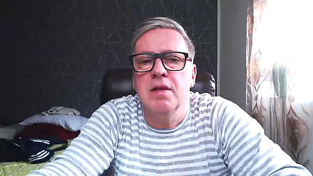 Snapshot of RobertStripX chatting on 02-01-25, 10:37 RobertStripX online show from 02-01-25, 10:37