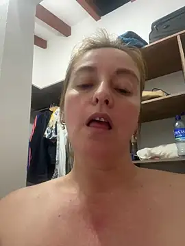 moniquerainx online show from 01-04-25, 02:46