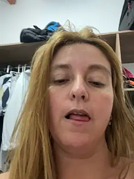 moniquerainx online show from 02-21-25, 06:18