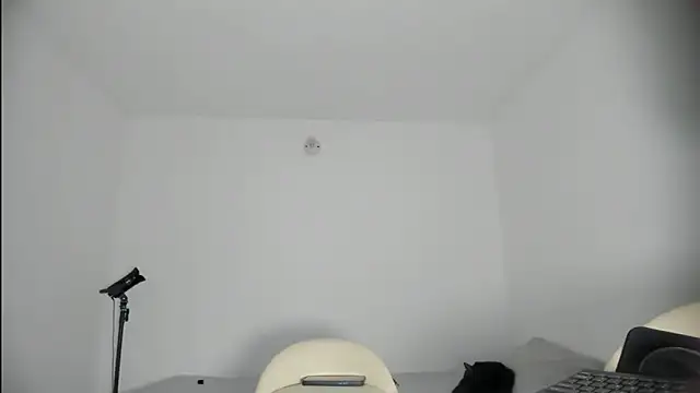 SARA TS FOX online show from 12-15-25, 06:45