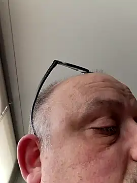 Bibear197511 online show from 10-16-25, 08:59