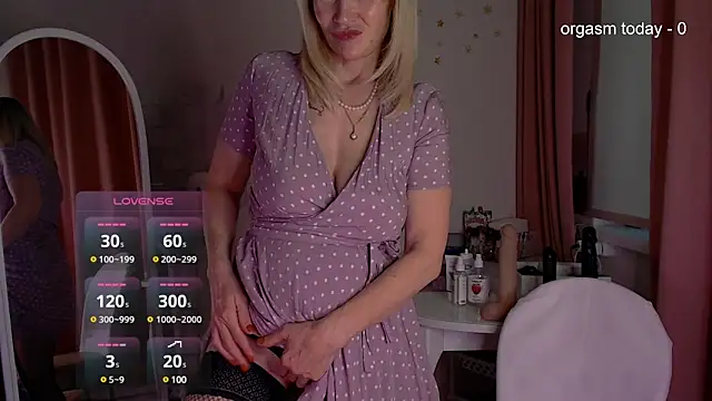 Snapshot of JuliaVilnet chatting on 02-15-25, 05:19 JuliaVilnet online show from 02-15-25, 05:19