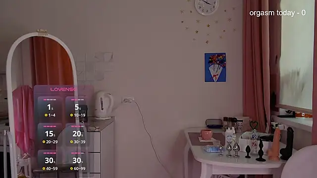 Snapshot of JuliaVilnet chatting on 03-09-25, 05:11 JuliaVilnet online show from 03-09-25, 05:11