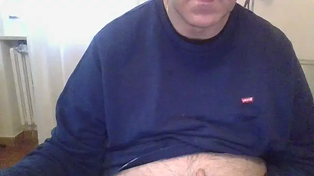 Snapshot of ANONIMO7735 chatting on 02-28-25, 09:15 ANONIMO7735 online show from 02-28-25, 09:15