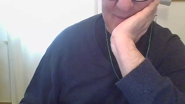 Snapshot of ANONIMO7735 chatting on 03-02-25, 09:53 ANONIMO7735 online show from 03-02-25, 09:53