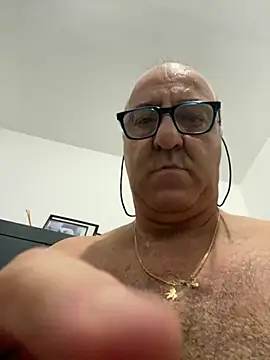 Snapshot of ANONIMO7735 chatting on 09-09-25, 09:25 ANONIMO7735 online show from 09-09-25, 09:25