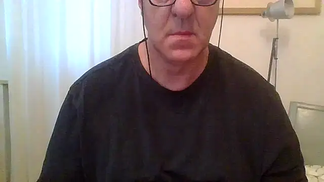 Snapshot of ANONIMO7735 chatting on 09-15-25, 04:45 ANONIMO7735 online show from 09-15-25, 04:45